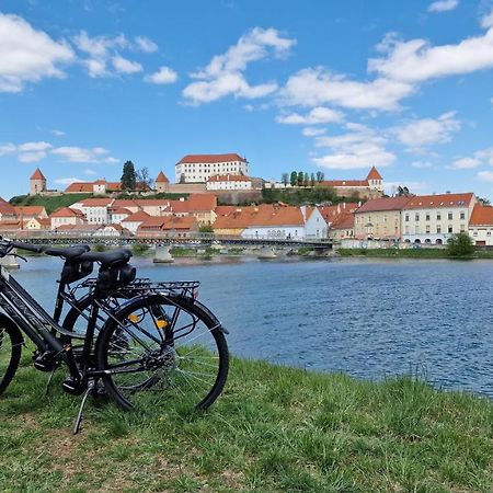 Hotel Pomaranca Ptuj Eksteriør bilde